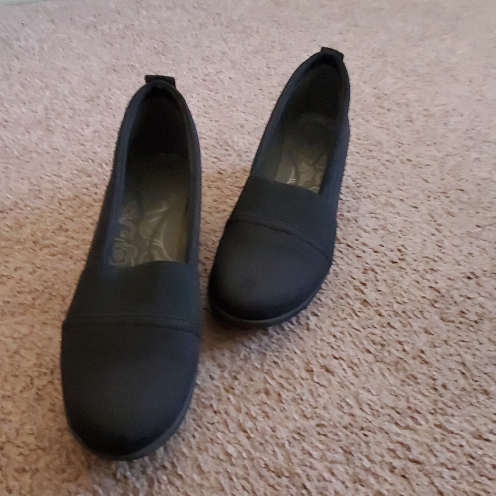 Brand New Mootsie Tootsie Mules